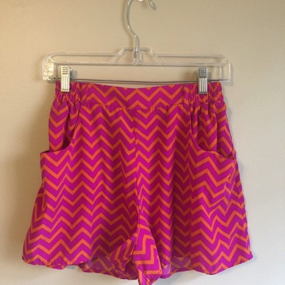 Everly small orange‎ and pink stretchy shorts